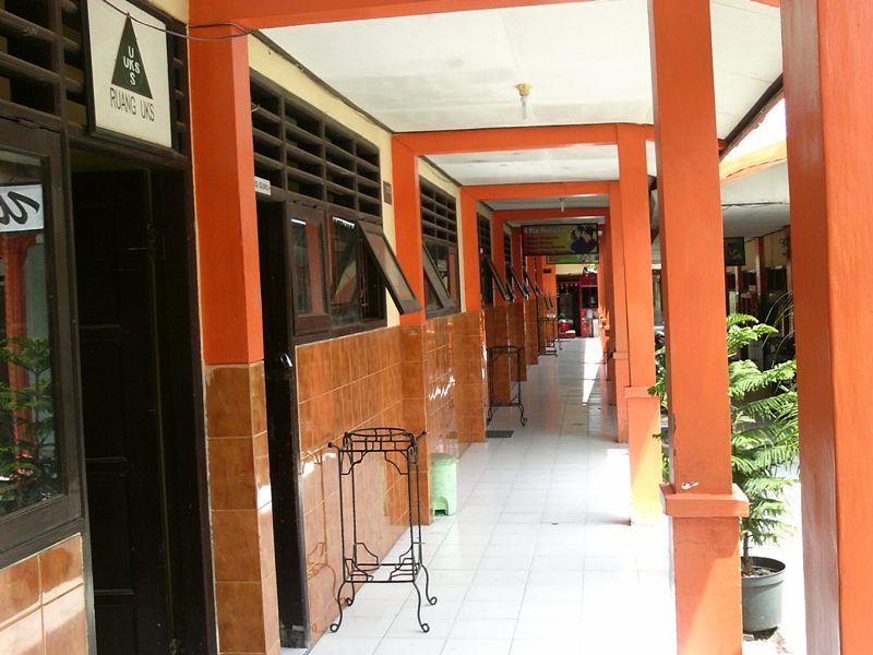 SD NEGERI TROPODO 1 - annibuku.com