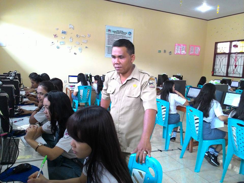 SMKS KRISTEN 2 TOMOHON - annibuku.com